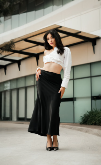 Screenshot 2026-10-05 193323 Levi's Women Skirts - Black / Beige