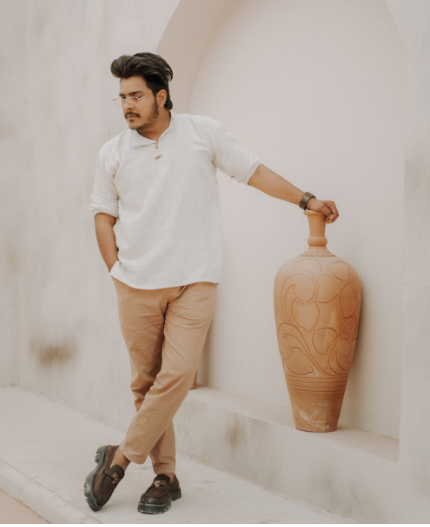 Allen Solly Men Chinos - White / Black