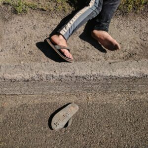 ASICS Unisex Flip-Flops - Beige / Brown
