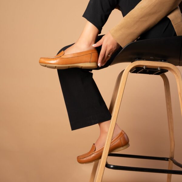 pexels-photo-27035622.jpeg Hush Puppies Senior Comfort Shoes - Tan / Navy