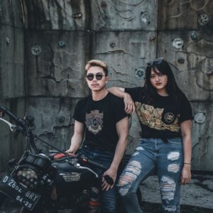 Puma Unisex T-Shirts - Black / White