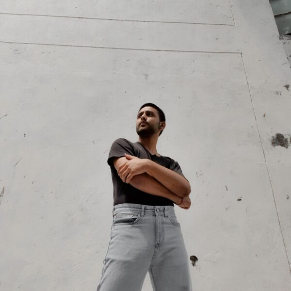 pexels-photo-7836338.jpeg Uniqlo Men Jeans - Olive / Khaki